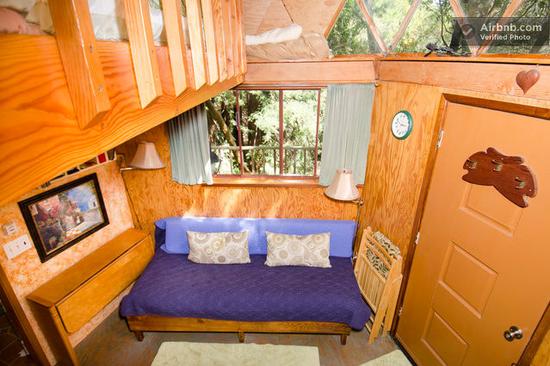 民宿型蜗居超温馨的林中小屋