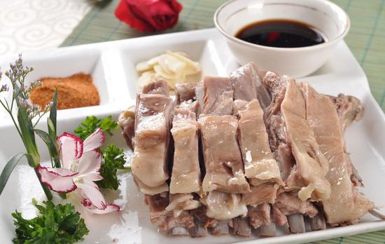 宁夏贺兰山手抓羊肉
