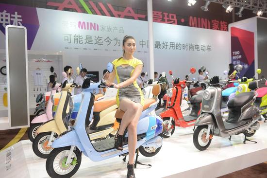 时尚模特+时尚新车