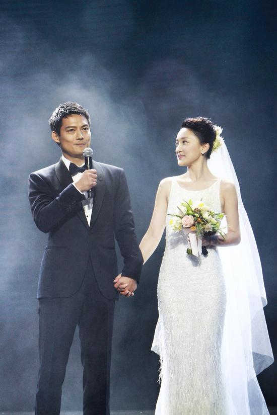 周公子穿着香奈儿高定嫁衣就闪婚了