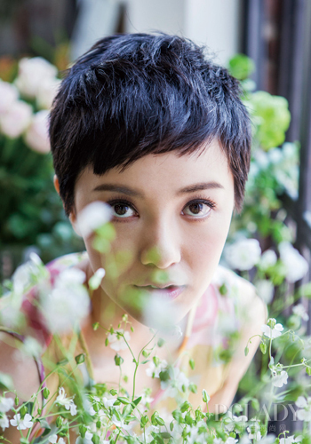 郭采洁蜕变可爱成熟短发女人