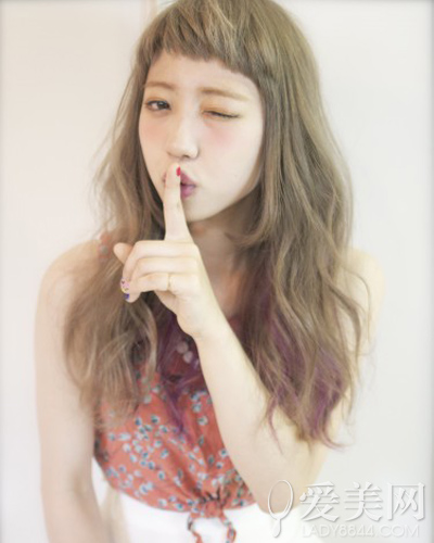 潮流前卫亚麻绿发色