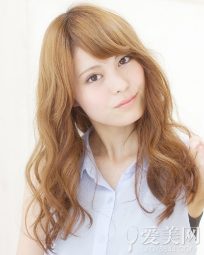 潮流前卫亚麻绿发色