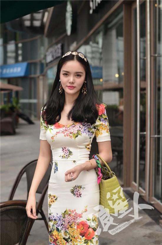 签约香港顶级模特公司 曾做何润东mv女主角由于腰部的受损,袁雪把自己