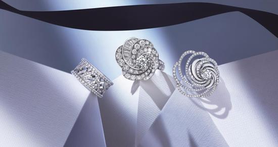 戴比尔斯钻石珠宝百年传承璀璨光影传达爱与永恒