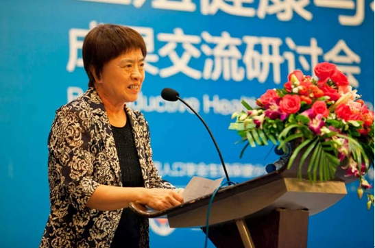 中国女医师协会会长何界生,生殖健康组委会秘书长董海燕女士,苏州市