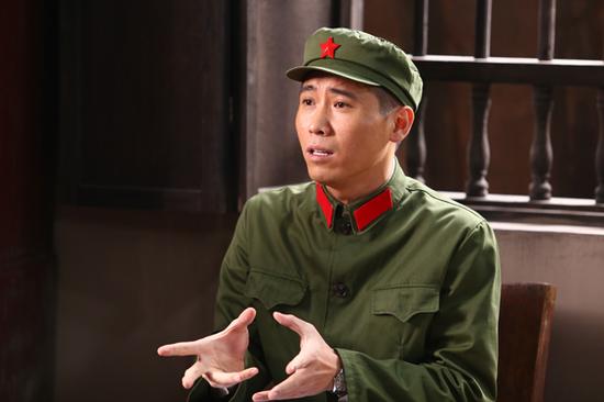 李乃文军装帅气