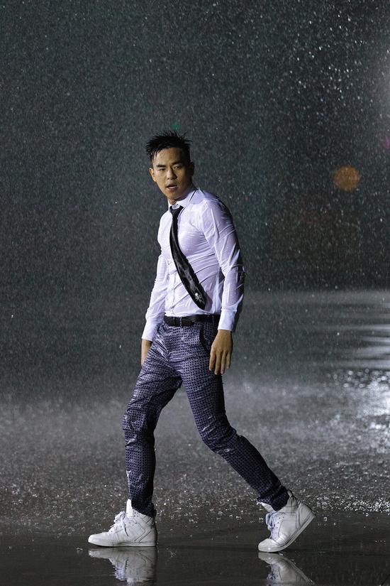 柯有伦高唱求爱情歌 心愿《be ur man》