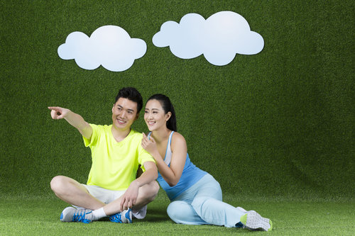 学会小鸟依人(图片来源:华盖)