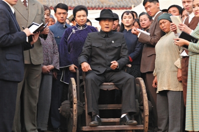 于荣光饰演的县长朱豪三在民国时期有原型.