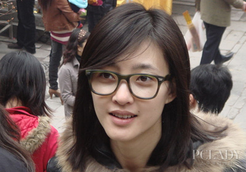 王丽坤艳妆不及素颜美 偷师素颜女神美肌术