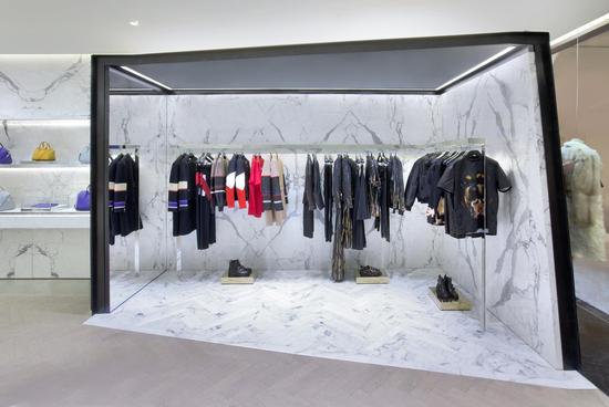 纪梵希北京新光天地女装及女士鞋履精品店盛装开业