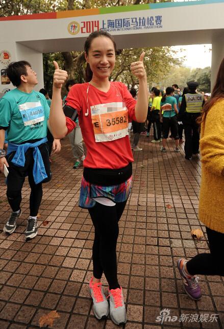 余超颖挑战马拉松 积极备战广州灯光节