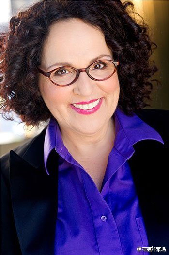 演员Carol Ann Susi