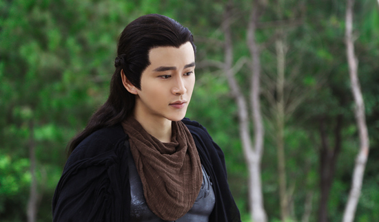 《美人制造》黄明外冷内热 为爱而活