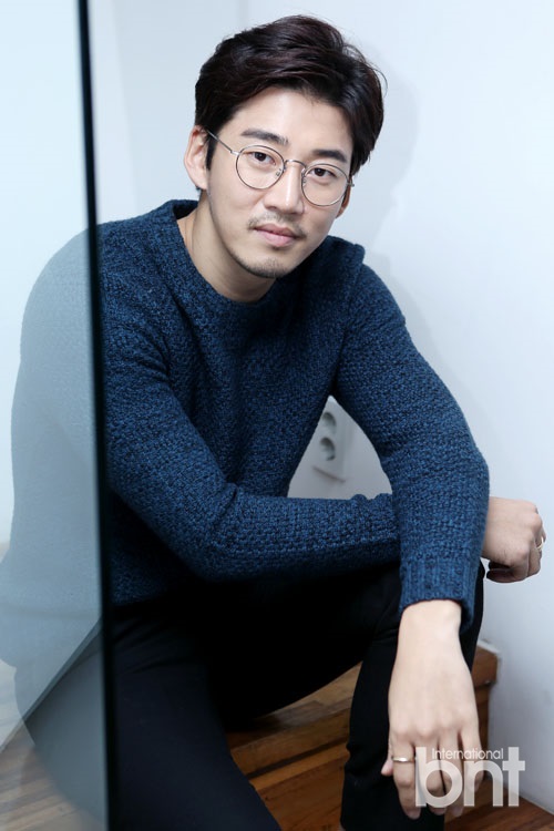 韩国演员尹启相我想作为演员活着