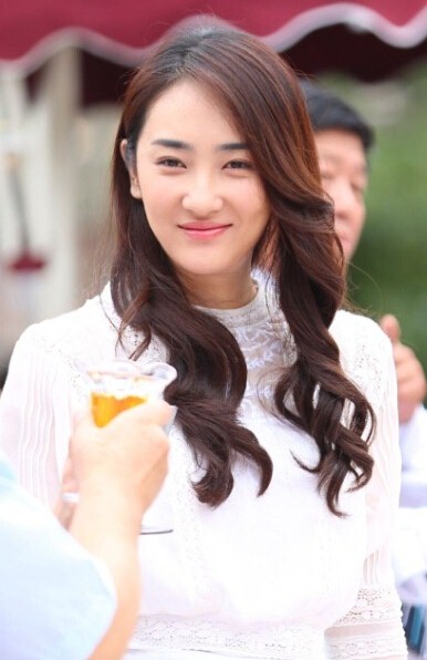 高姝瑶饰演田饶