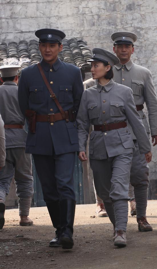 《洪流》央八将播 毛林林不爱红妆爱武装