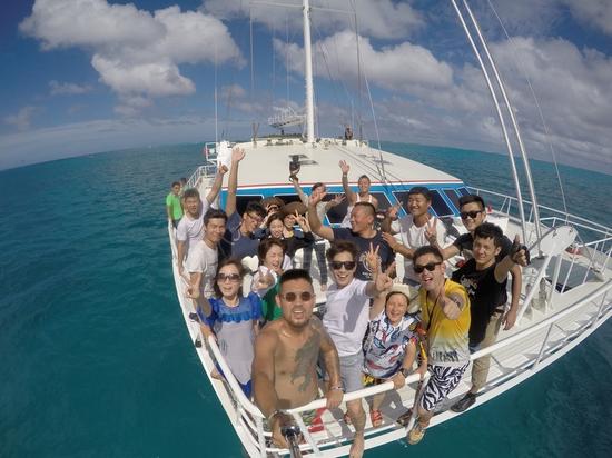 《变身花美男》塞班游轮集体照曝光