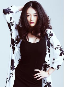 正在上海热拍,该剧由知名导演王晓明[微博]执导,实力派演员陈洁