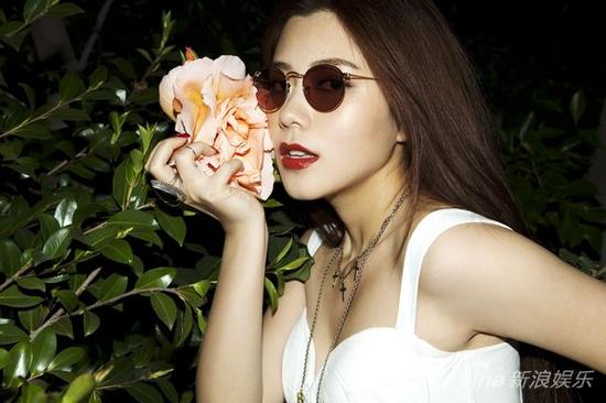 朱婧入围迷笛音乐奖