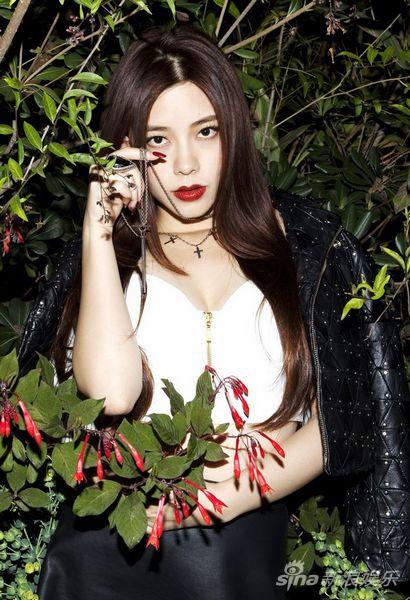 歌手朱婧凭借全新创作专辑《以梦为马》首次获得年度摇滚女歌手提名