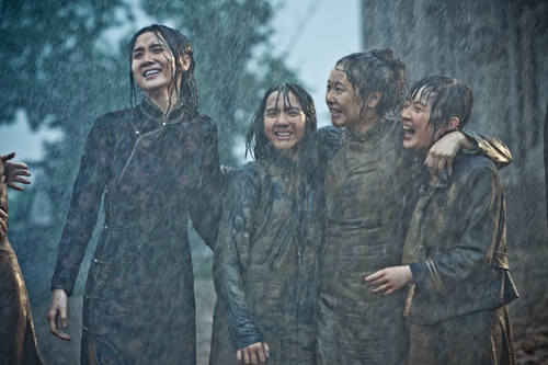 《四十九日祭》拍摄让位剧本以编剧中心制