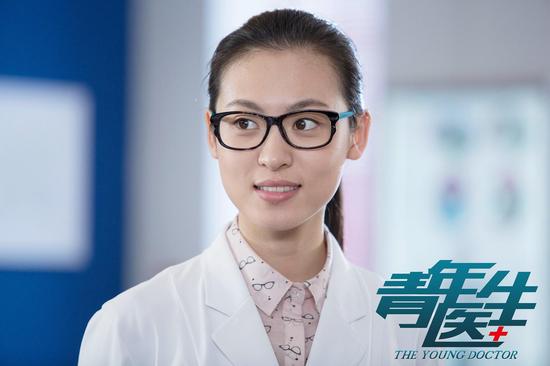 周放青年医生用心演绎不断学习