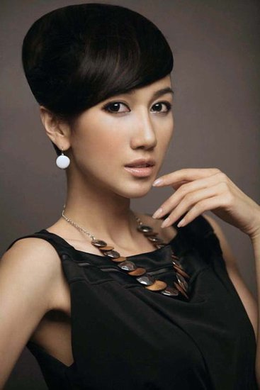 撒娇女人杨凯迪坦言戏外实属女汉子