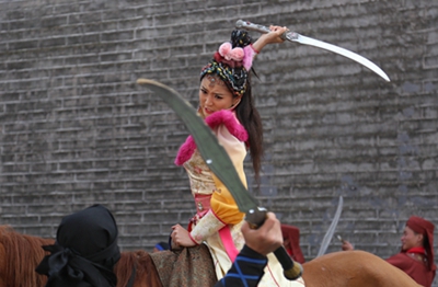 张倬闻,张颖,馨子,柴碧云等主演的武侠电视剧《少林寺传奇藏经阁》