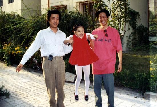 电视剧《东边日出西边雨》（左起：赵宝刚、宗非儿、王志文）