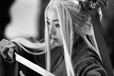 董璇饰演的“白发魔女版”林朝英
