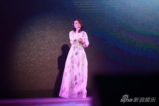魏雪漫演唱