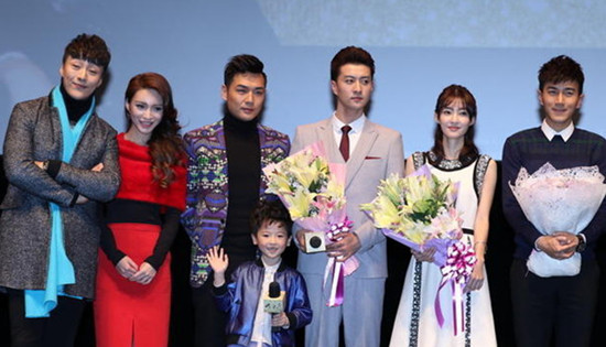 改编的现代都市情感剧《两生花》在上海举行开机发布会,导演林添一