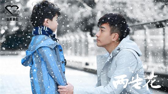 刘恺威演暖男听杨幂话不与别人自拍