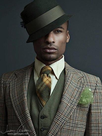 现在很少有人愿意尝试一顶圆顶礼帽