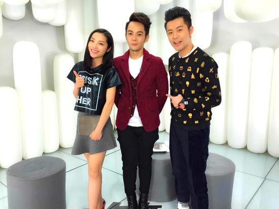 邓养天做客mtv天籁村自嘲翻白眼达人