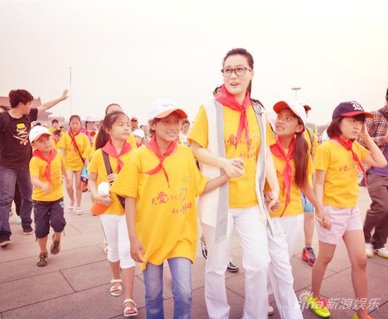 谭晶为公益而歌