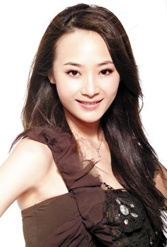 黄海波美国买房 与女友曲姗姗平静度日