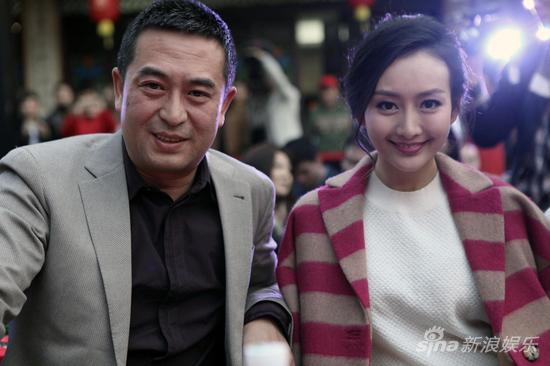 张嘉译王鸥合影
