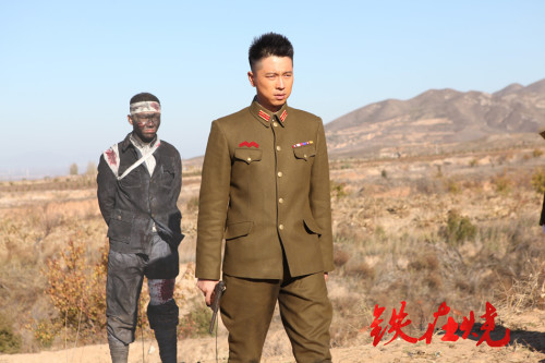 铁在烧曝剧照刘涛王雷演绎双重身份