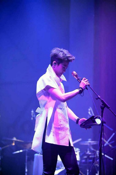 刘力扬试听派对热力开唱 转型酷炫DJ|刘力扬|派对|DJ_新浪娱乐_新浪网