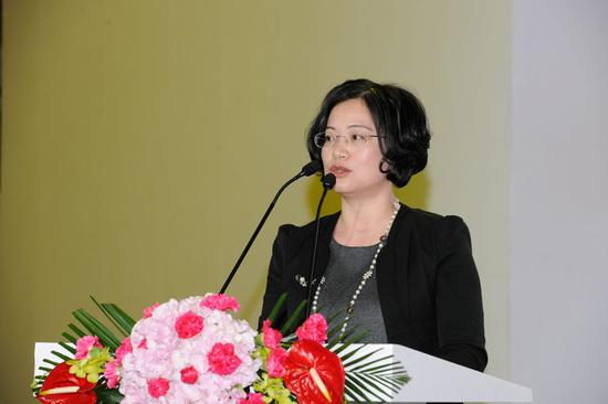 余琳空气污染与护肤科技研发