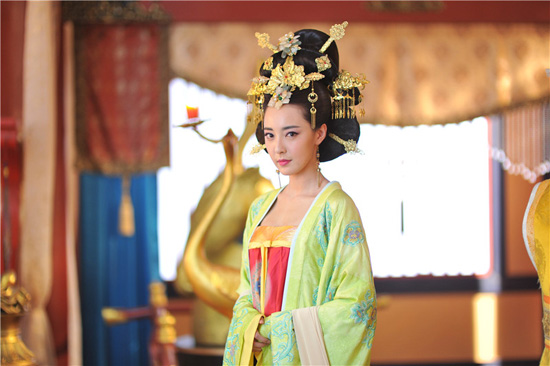 《武媚娘》米露"高阳公主"挤胸辛苦|《武媚娘传奇》|范冰冰|米露_新浪