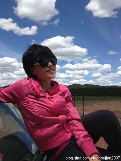 孙楠初恋女友辛欣近照曝光已婚生女图