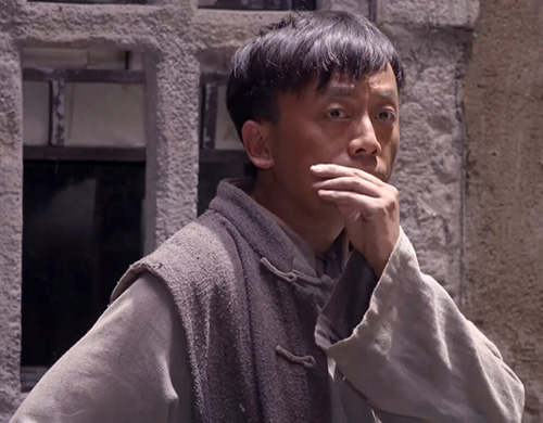 该剧集结了金牌编剧高满堂,著名导演张新建[微博],实力派演员陈宝国