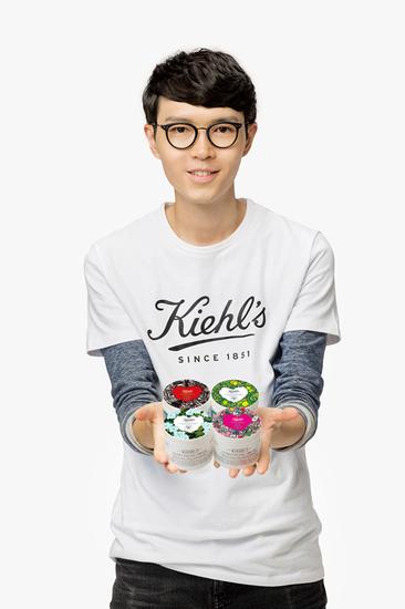 科颜氏方大同再携手2015高保湿霜爱暖心声限量版