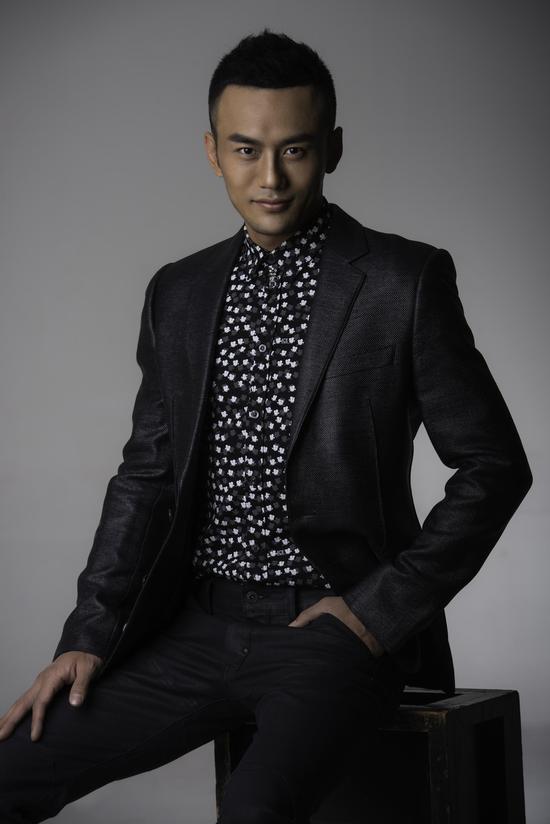 田牧宸新型男写真硬汉造型酷劲十足