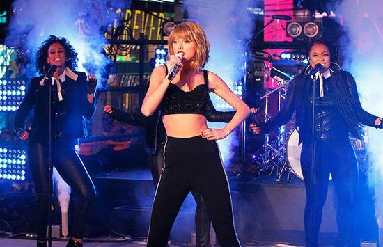 斯威夫特新专辑八周领跑公告牌