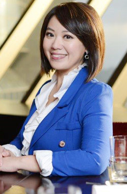 王峰李亚蒨同游摩天轮网友主播颜值高